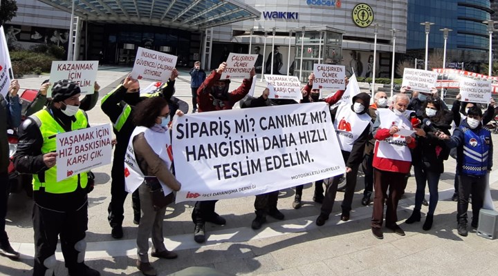 Motorlu kuryeler zam eyleminde