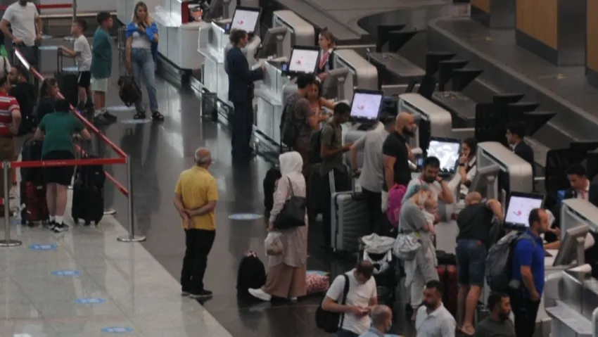 Ruslar akın akın İstanbul’a geliyor ama bu kez satmak için değil almak ve gezmek için