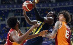 Fenerbahçe derbi haftasında ilk sınavı geçti