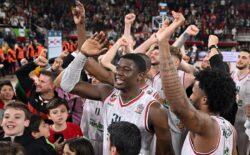 Anadolu Efes'te serbest düşüş sürüyor... Son darbe Karşıyaka'dan