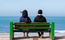 Başörtüsü yoksa eğitim yok: İran'da öğrencilere yeni kural