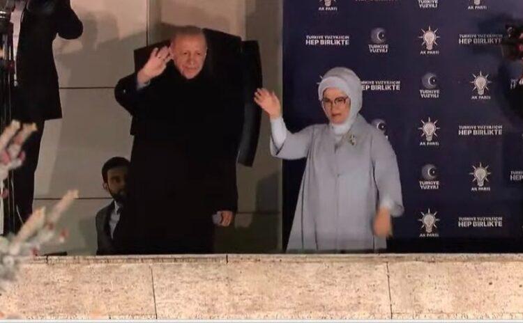 Cumhur İttifakı sendeledi ama düşmedi