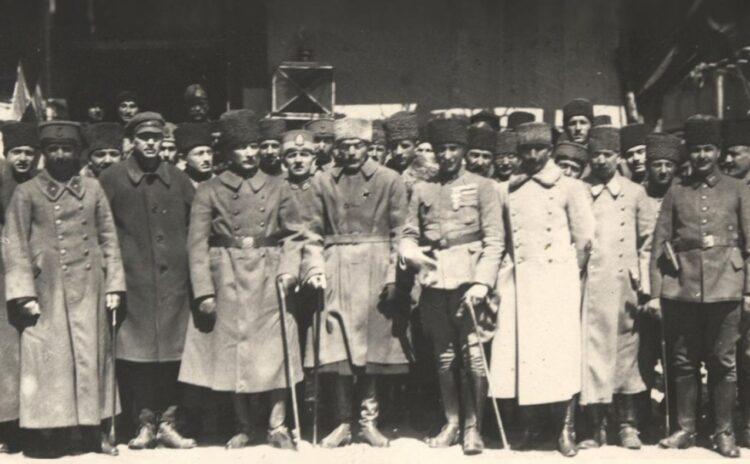 Büyük Taarruz öncesi orduda büyük kriz: 1. Ordu komutanı görevden alınıyor, yerine kimse bulunamıyor