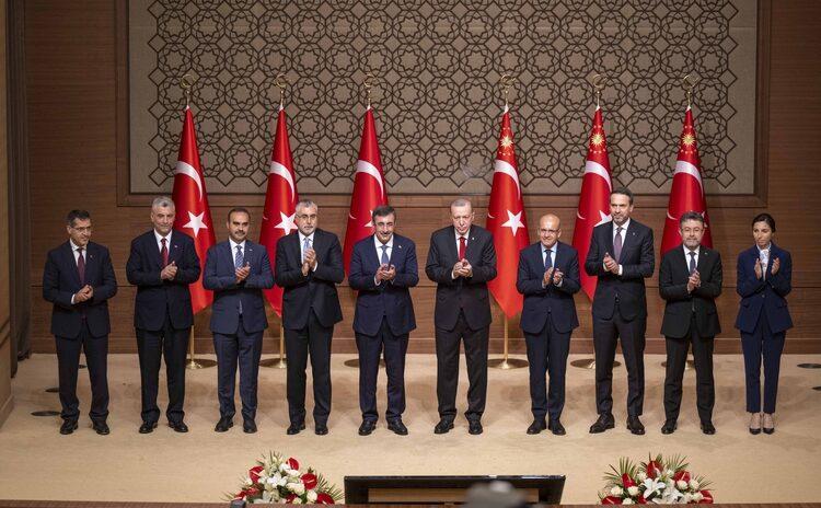 Orta Vadeli Program: Biraz gerçekçi, biraz hayalci, çokça karnından konuşuyor