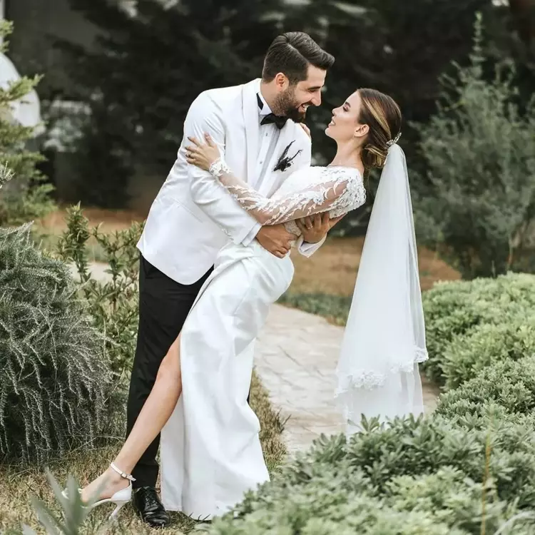 Daha boşanmadan aldatmak var mı? Bu görüntüleri çekip göndermek var mı?