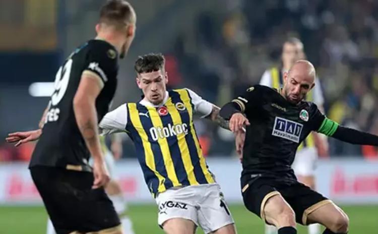 Ryan Kent Fenerbahçe'de sezonu kapattı
