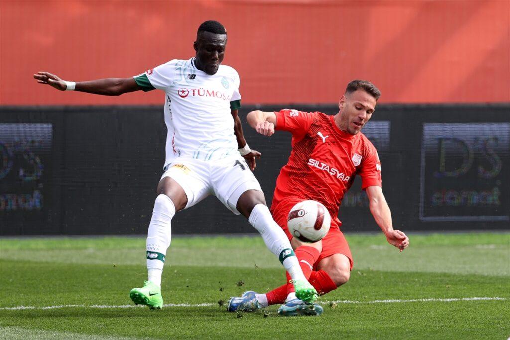 Konyaspor, kümede kalma yolunda dev bir adım attı.