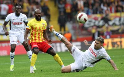 Trabzonspor, Kayseri’de ‘Üçüncülüğü bırakmam’ dedi