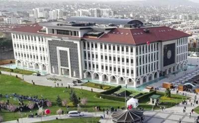 Altı bin metrekare başkanlık katı ve jakuzisi