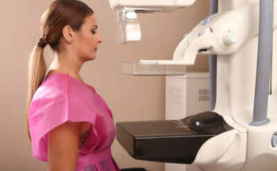 ABD’de mamografi tarama yaşı 40’a indirildi. Türkiye’de son durum ne?