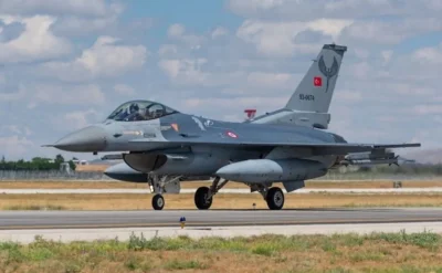 Bloomberg: Türkiye maliyetleri azaltmak için F-16 anlaşmasını küçültüyor