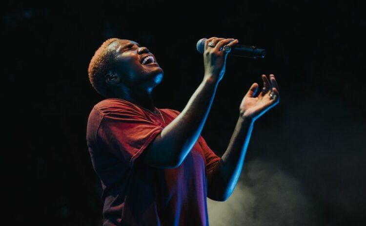 Boğaz'da bir İstanbul yaz gecesi ve Arlo Parks