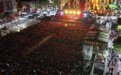 Fazıl Say’dan miting gibi Cumhuriyet Bayramı konseri: 15 bin Manisalı izledi