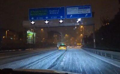 İstanbul’a beklenen kar geldi ama öğrencileri sevindirecek kadar yağmadı