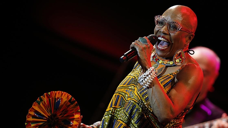Dee Dee Bridgewater geliyor