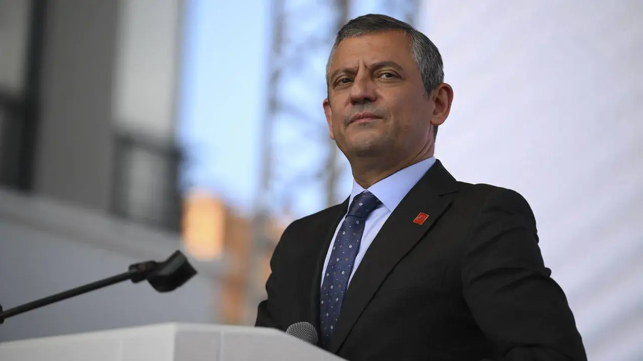 Özgür Özel: Beşinci parti ile ikinci partinin Türkiye’nin geleceğini tayin etme hakları da yok, hadleri de