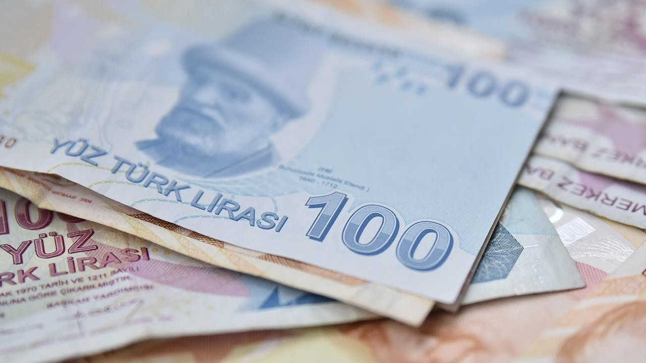 Yabancılar yavaş yavaş borsaya ve tahvil piyasasına dönüyor