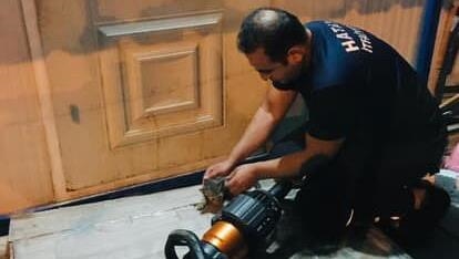 İtfaiye ekibi kedi yavrusuna kalp masajı yaptı: Kurtardılar