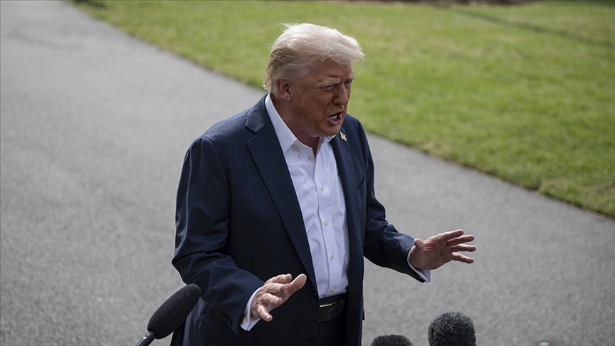 Trump günler sonra sel felaketi bölgesinde: Ben böyle şey görmedim