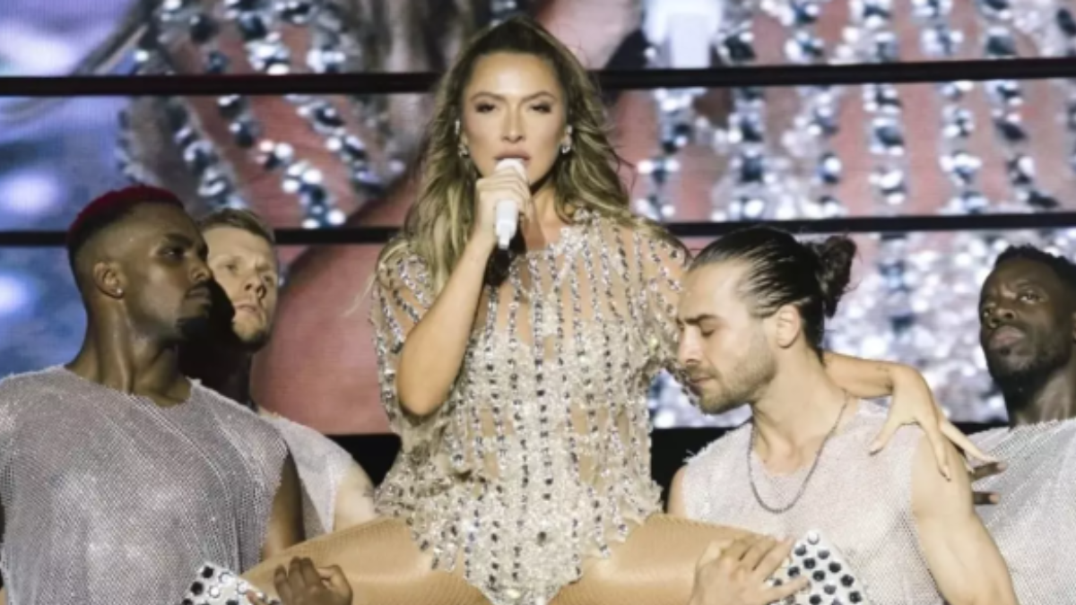 Hadise sessizliğini Seda Sayan’la fena bozdu