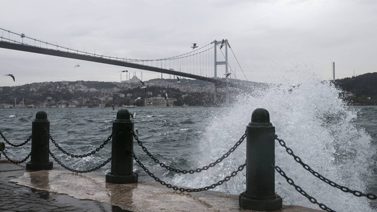 Hafta sonu İstanbul: Fırtınalı ve sıcak