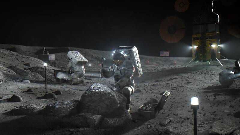 NASA, Ay görevi için alternatif roket arıyor