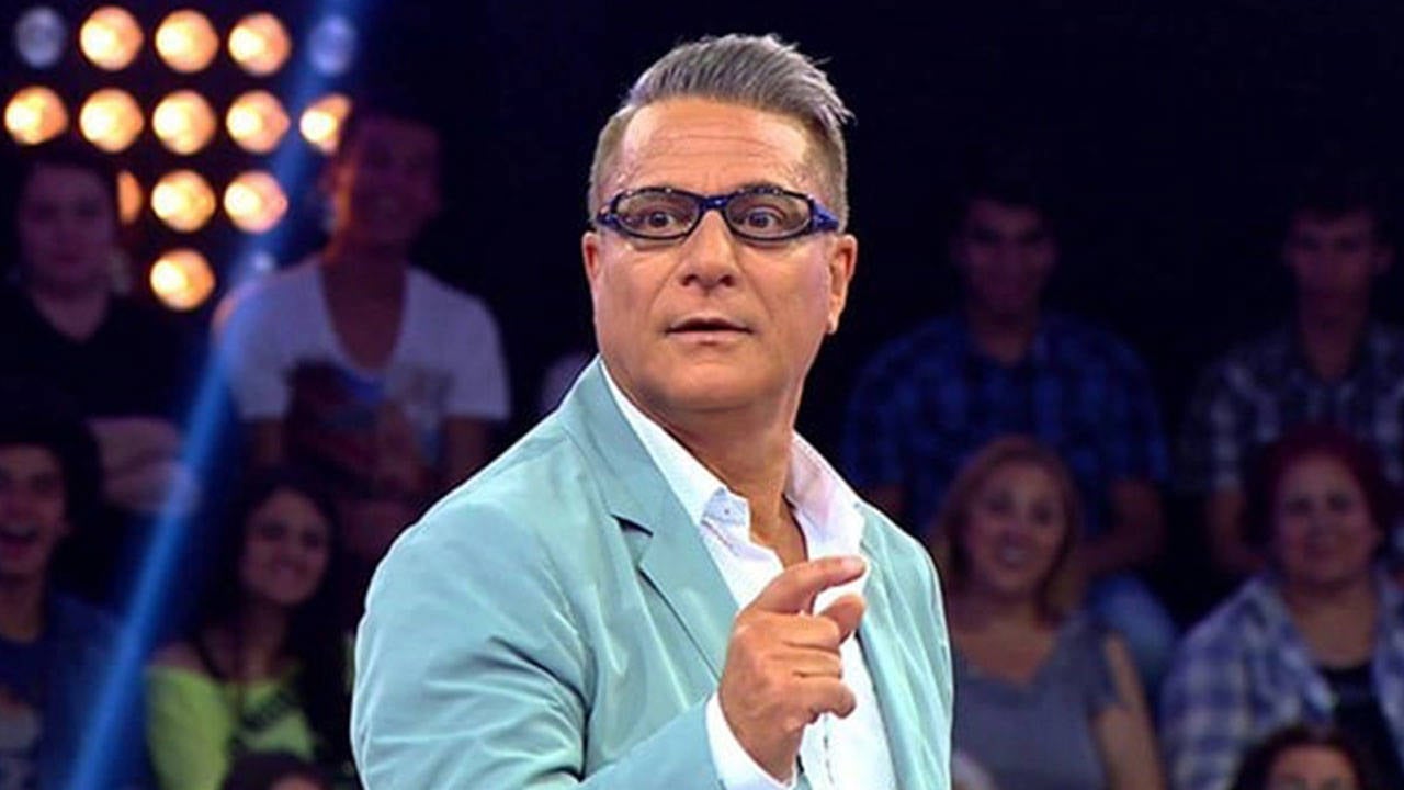 Mehmet Ali Erbil evinde fenalaştı