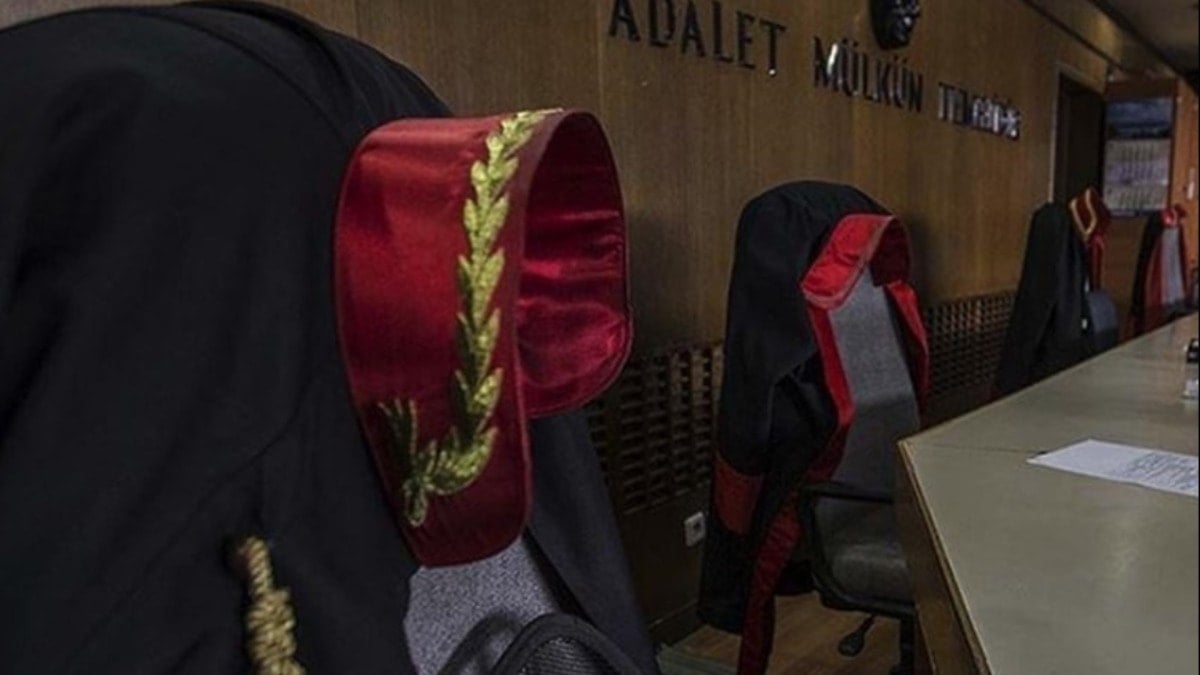 Bunu da gördük: Hakim baba Cumhuriyet savcısı kızını dövdü