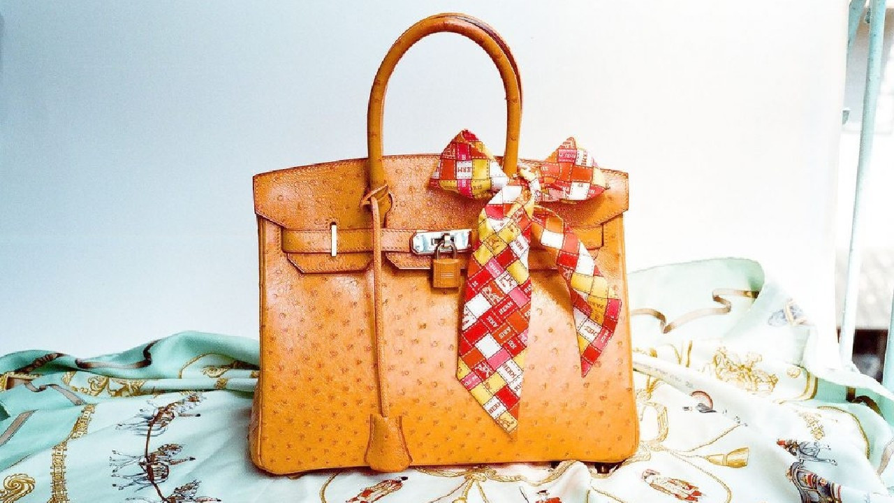 Jane Birkin’in bir çantası daha rekor kırdı: 11 dakikada 2.86 milyon dolara satıldı