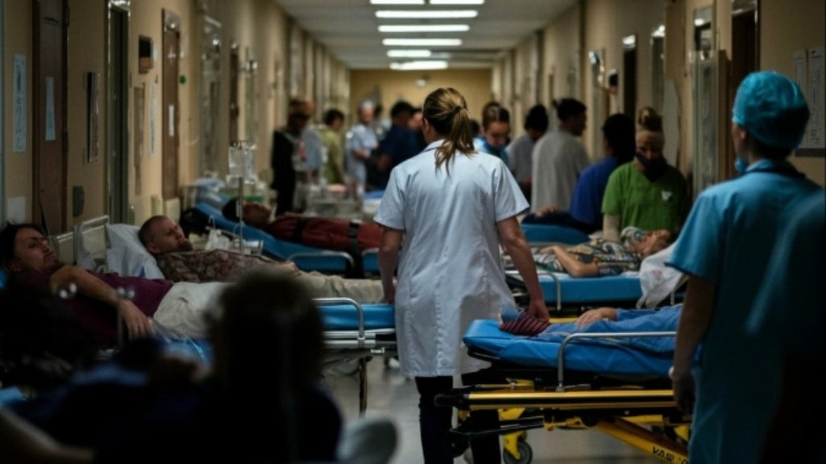 İngiltere mutasyona uğramış grip virüsünün pençesinde: ‘En kötü senaryo yaşanıyor’