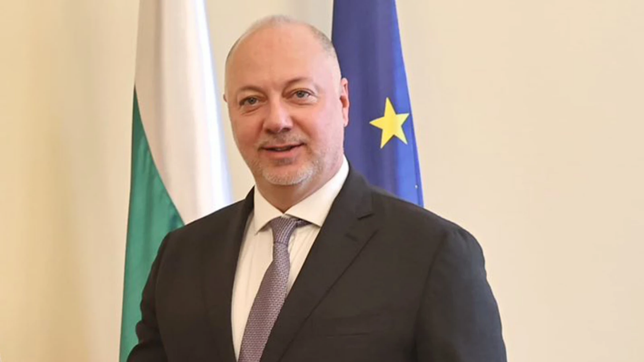 Bulgaristan Başbakanı Jelyazkov, istifa etti