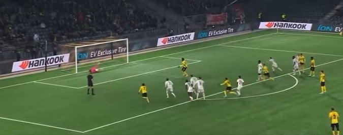 Penaltı canavarı Berke Özer yine kurtardı ama bu yetmedi