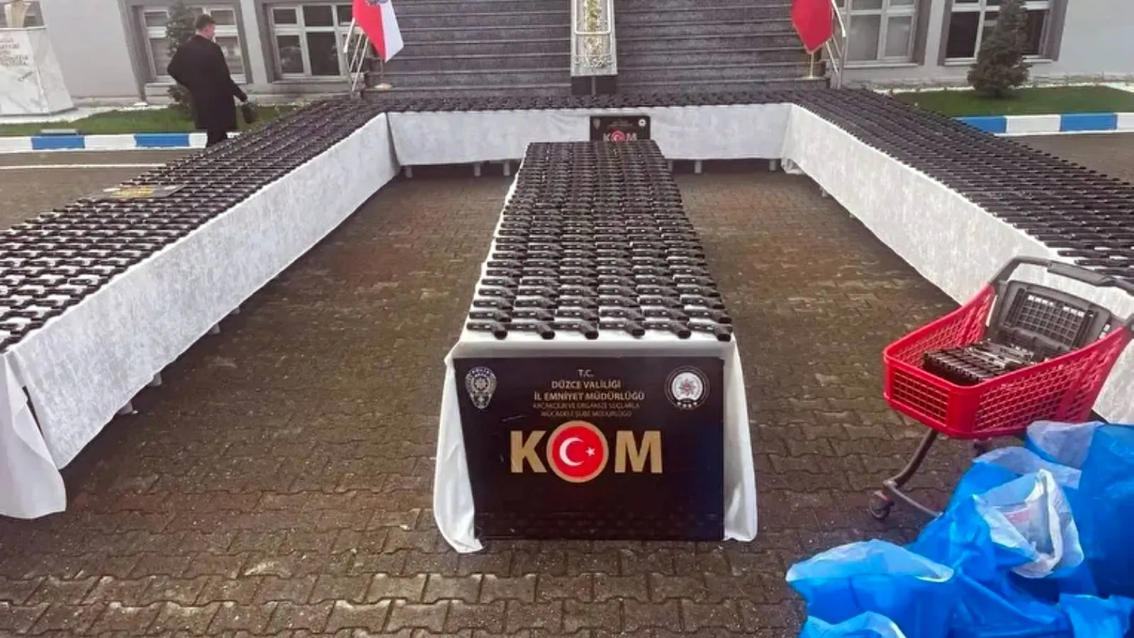 İnanılmaz şey: Binlerce tabancayı yolcu otobüsüyle kaçırıyorlardı