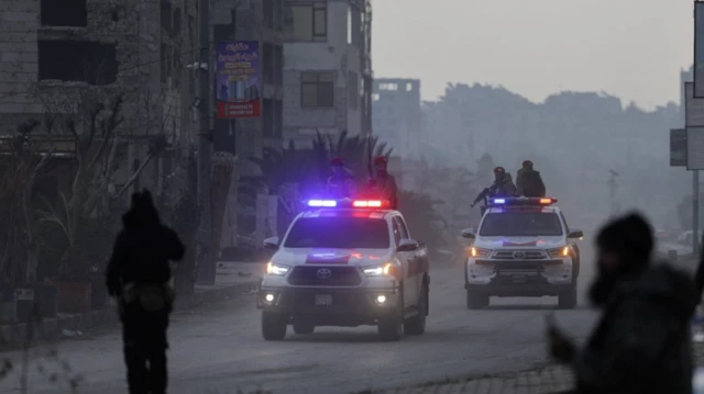 SDG çekilmeyi reddetti, Suriye ordusu Şeyh Maksud mahallesine girdi