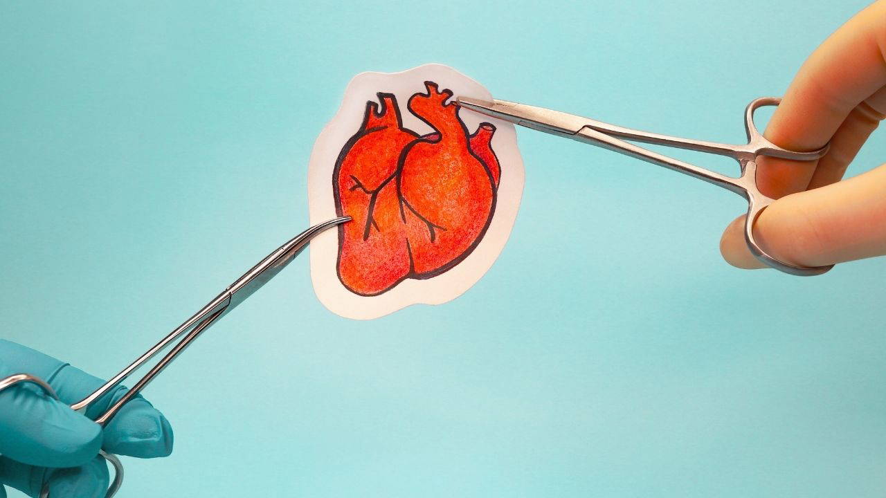 Devrim gibi ameliyat: Damardan girip by-pass yaptılar