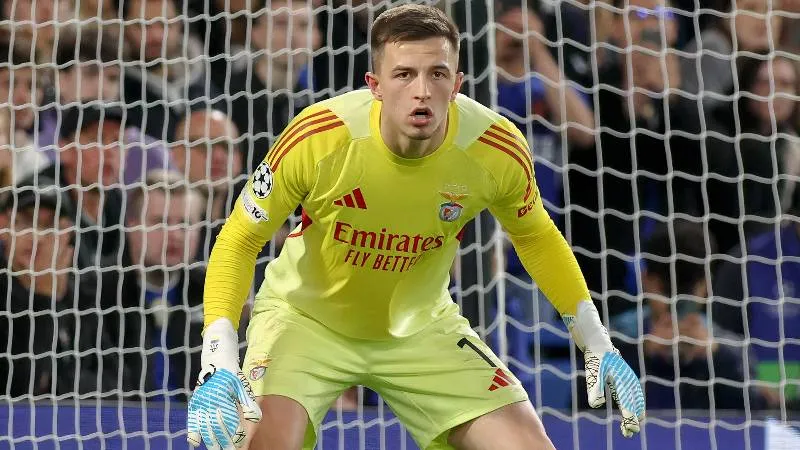 Futbol tarihine geçecek bir maç: Benfica, kalecisinin golüyle ilk 24’te