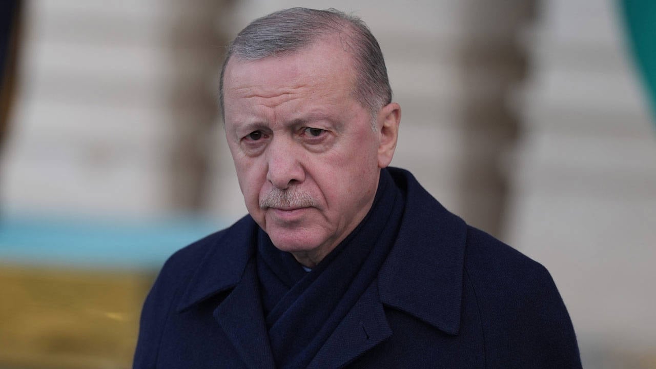 Erdoğan: Bize, ‘kendilerine yakın müteahhitleri zengin ediyor’ dediler