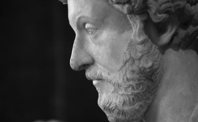 Hep birlikte Stoacı mı oluyoruz? Keşke…