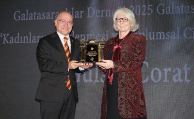 Algoritmaların Cinsiyeti Var mı? Varsa, Kim Yazıyor Geleceği?