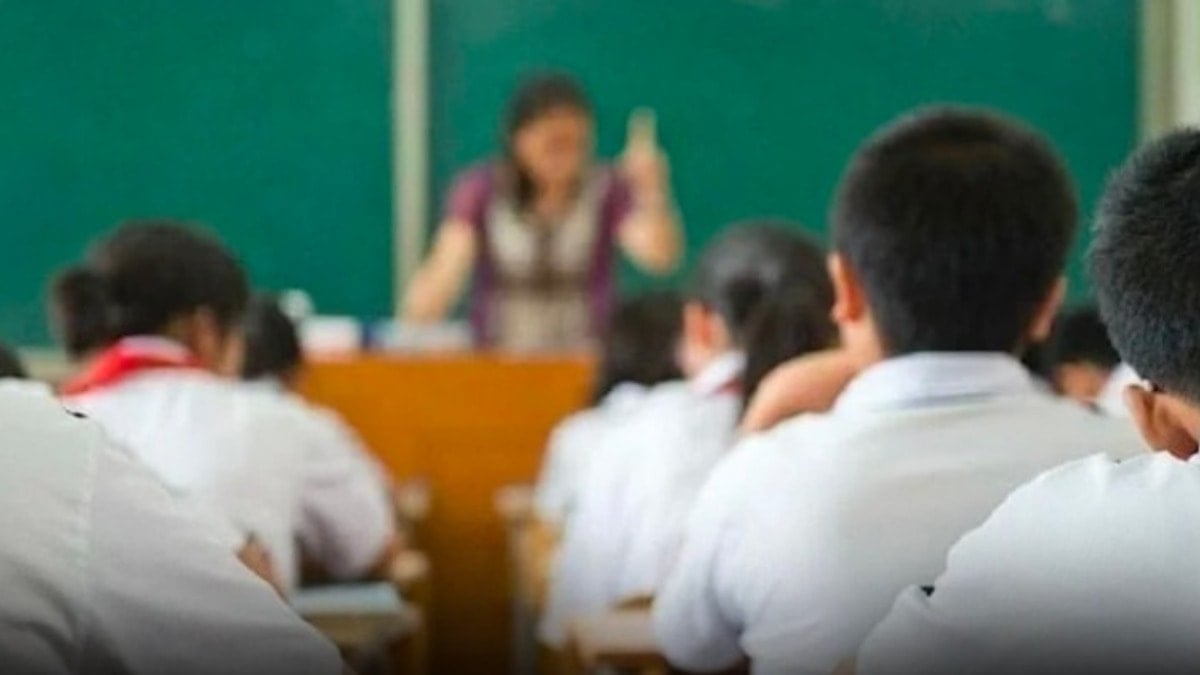 Öğrencilere tatsız haber: İki tatil bire indi