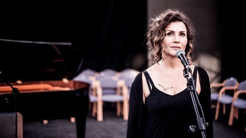 Sanatçı Bağcan tek telefonla 5 milyon TL’sini kaptırdı