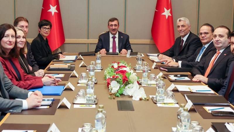 Beştepe’de Türkiye-AB zirvesi: Gümrük birliği ve vize serbestisi görüşüldü