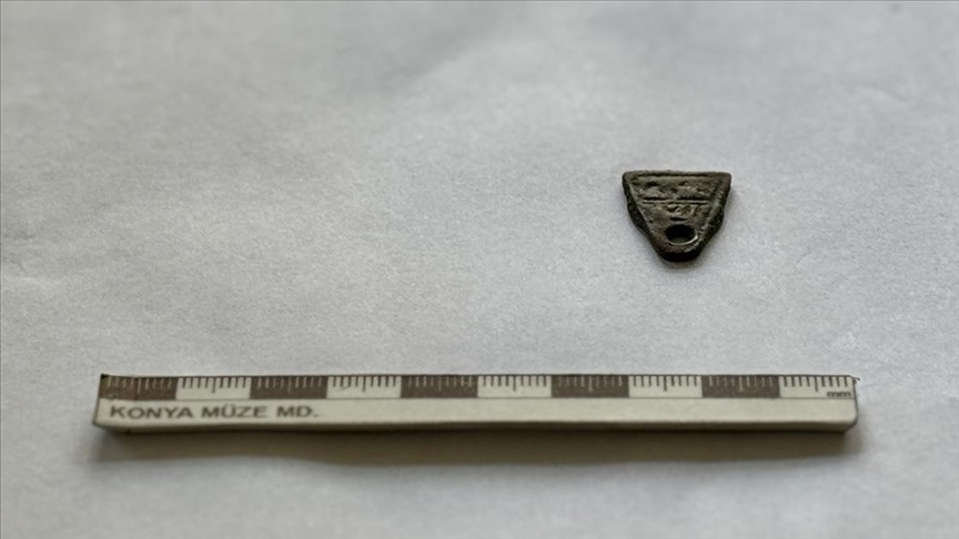 Listra’daki kazıda bronz ‘muska’ bulundu