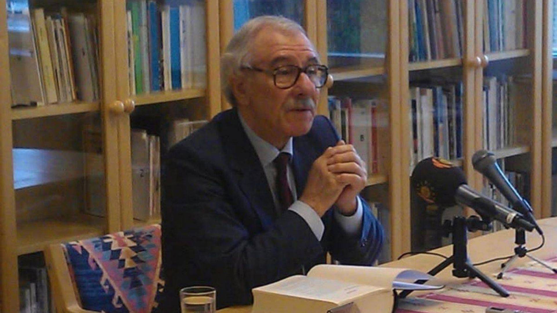 Kürt dilbilimci Mehmet Emin Bozarslan hayatını kaybetti