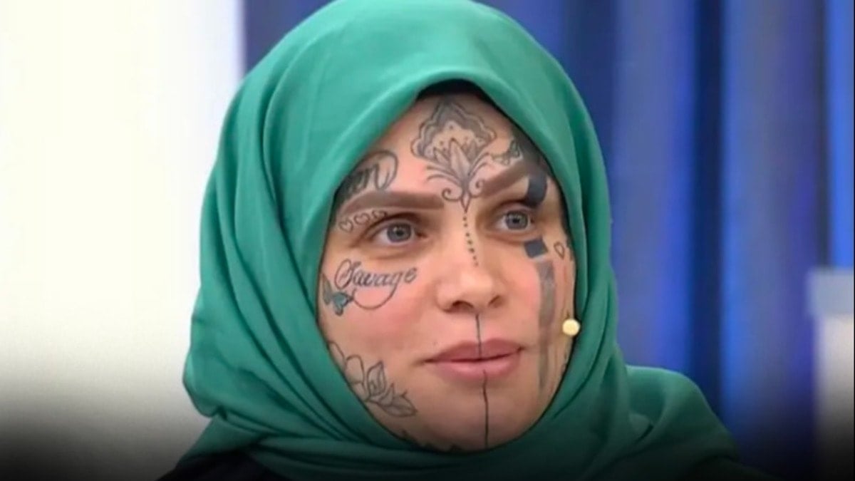 Tövbe etti, ama herkes dövmeli yüzünü konuşuyor