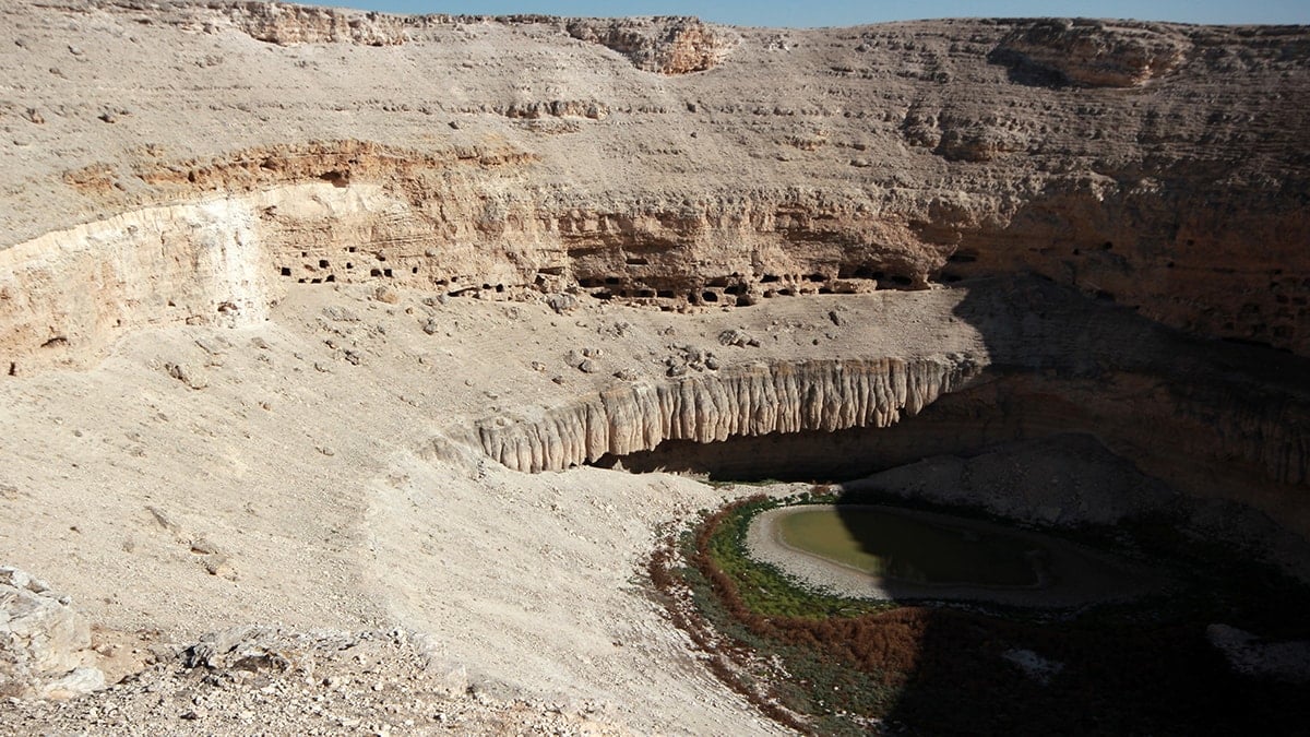 Üç Galata kulesi yutabilecek büyüklükte obruk açıldı