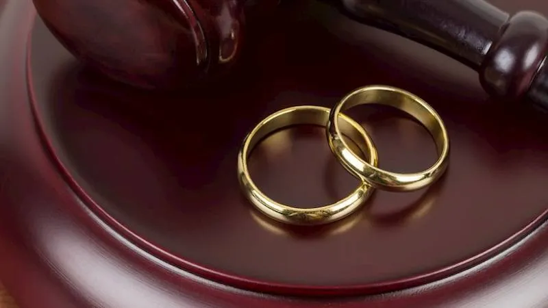 AYM boşanmadan sonra ‘bir yıllık mola’yı makul buldu