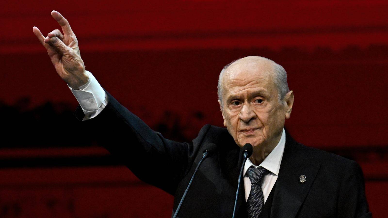 Bahçeli’den Cumhurbaşkanlığı Hükümet Sistemi’ni güçlendirme mesajı: Yasal düzenlemeler yapılmalı!