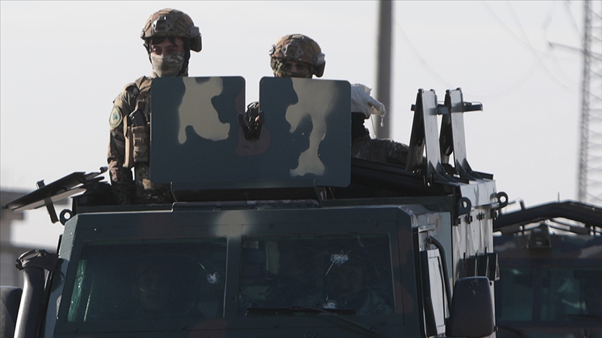 Suriye ordusu ABD’nin çekildiği Şeddadi Hava Üssü’nü teslim aldı