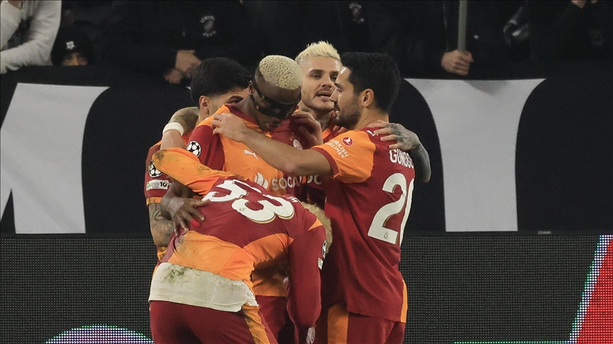 Galatasaray öldü öldü dirildi
